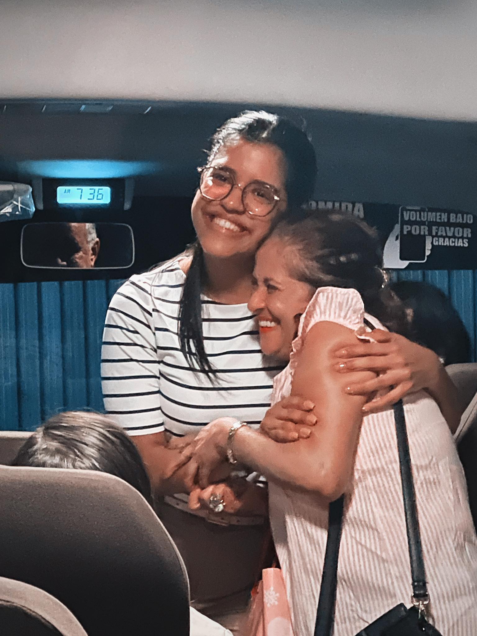 Touching reunion between Giselle and her mother near the Monumento de Santiago